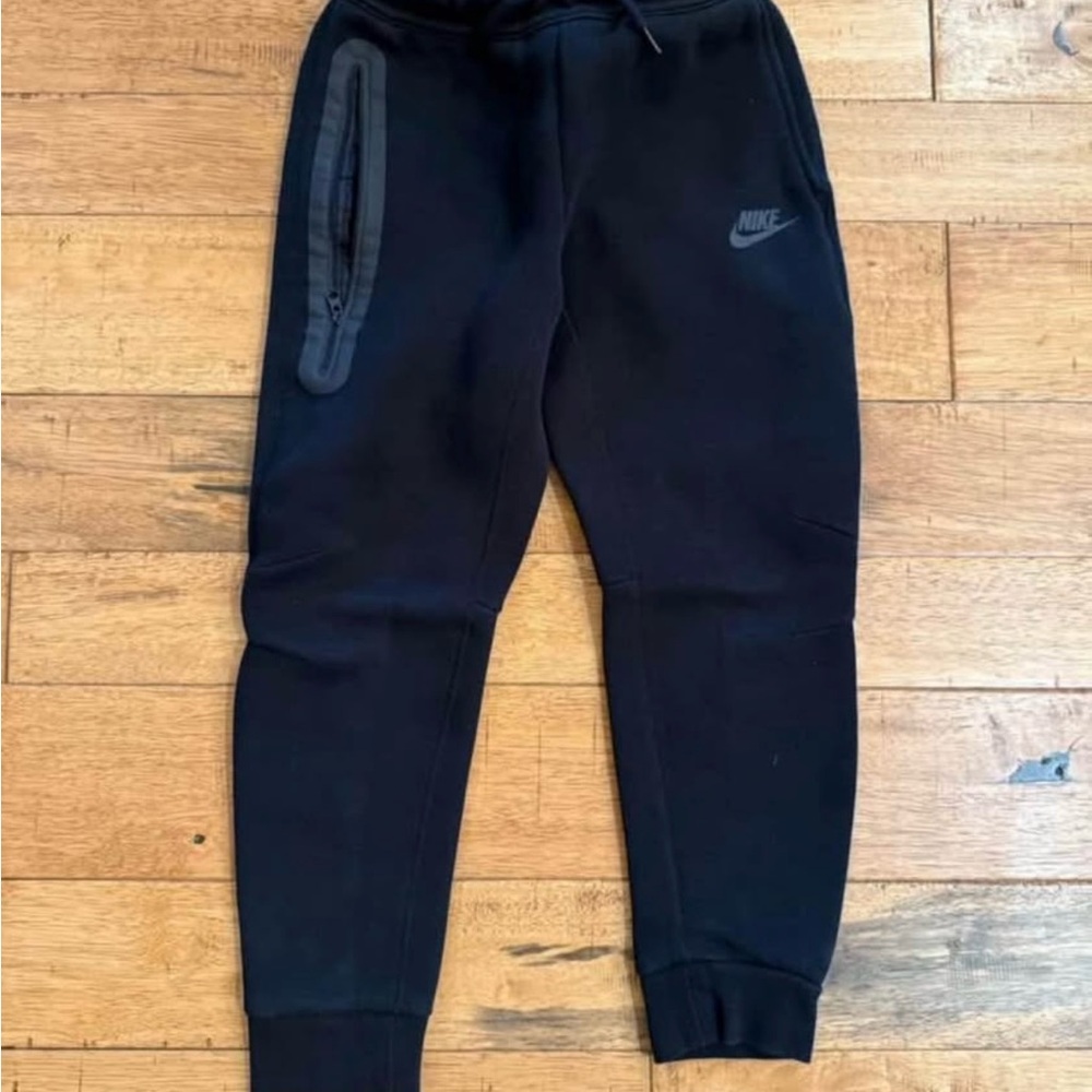 Nike Black Tech Sweatpants